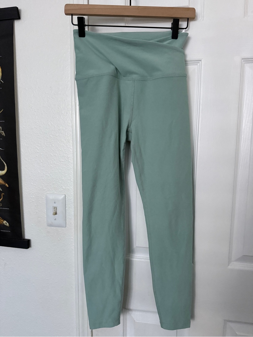 Beyond Yoga Spacedye At Your Leisure High Waisted Midi Leggings Medium sagegreen